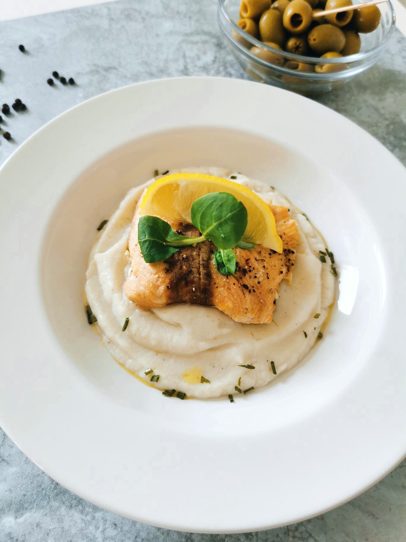 Sült Lazac Karfiolpürével